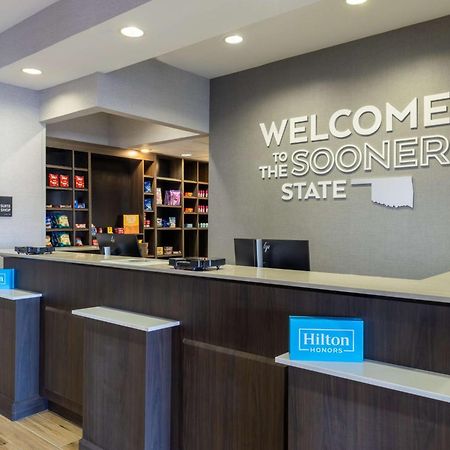 伍德沃德汉普顿套房酒店 Woodward 外观 照片
